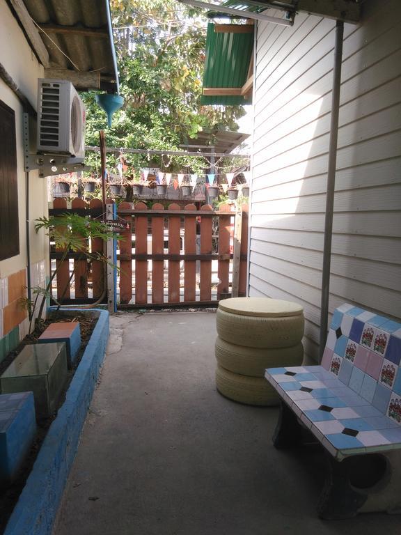 Patchaya Guesthouse Amphawa Exterior foto