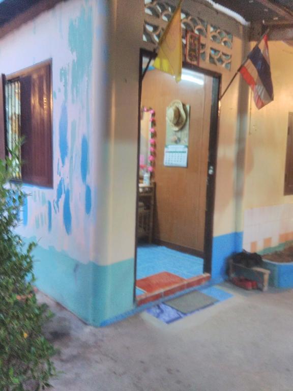 Patchaya Guesthouse Amphawa Exterior foto
