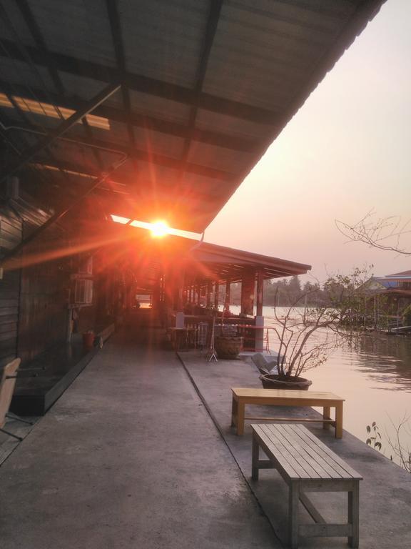 Patchaya Guesthouse Amphawa Exterior foto