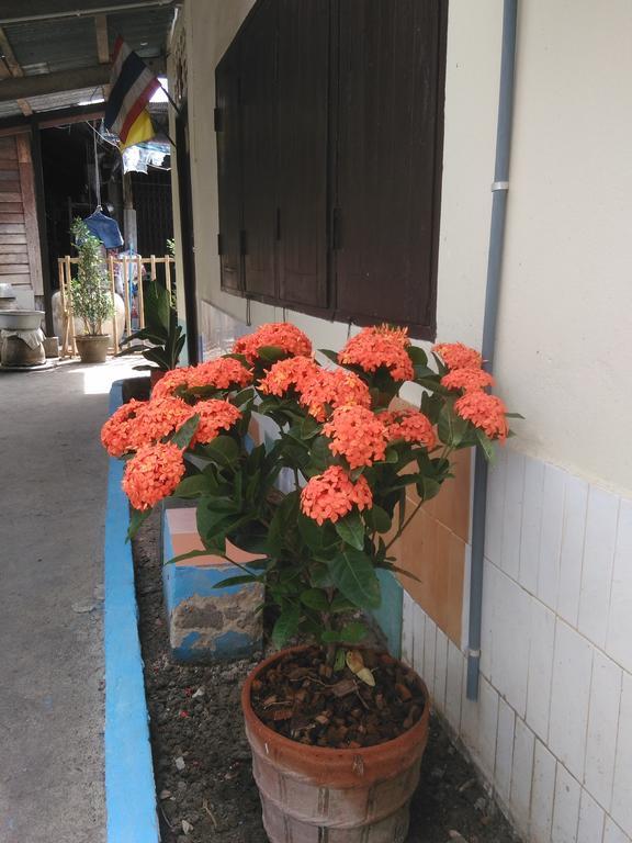 Patchaya Guesthouse Amphawa Exterior foto